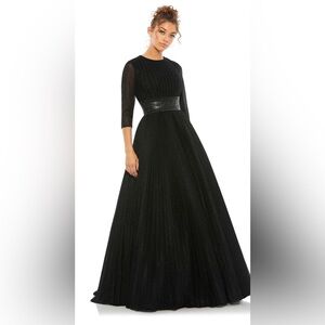 MAC DUGGAL SHIMMERING PLEATED A-LINE 3/4 SLEEVE BLACK BALLGOWN DRESS Sz 8